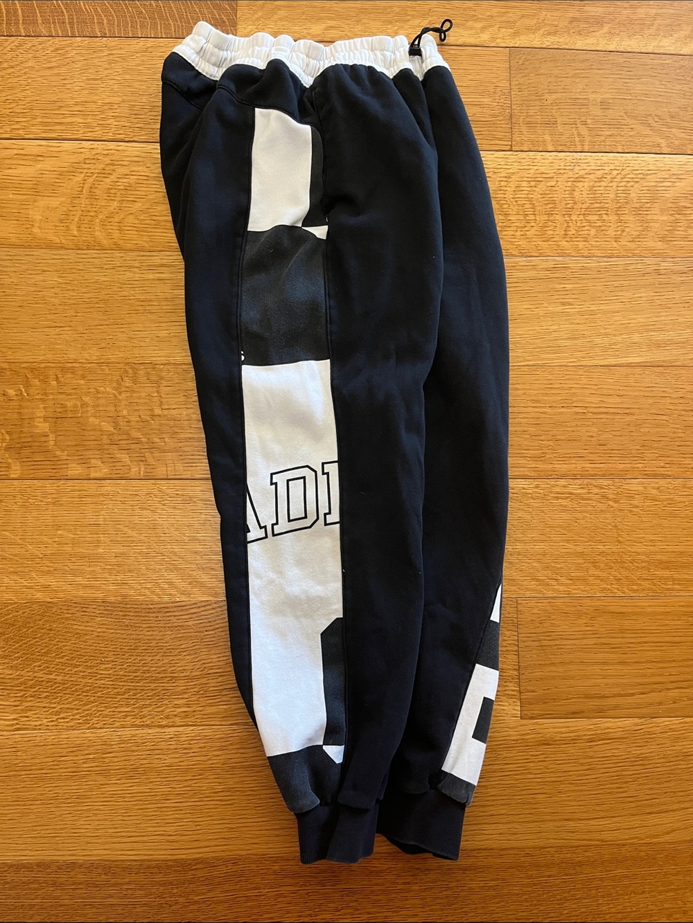 Adidas joggers women’s size medium 12–14